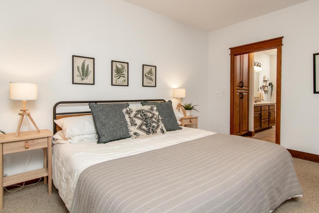 קור ד'אלן Modern Riverstone Condo With Grand Deck - Steps To Shops, Restaurants, Trails And River מראה חיצוני תמונה